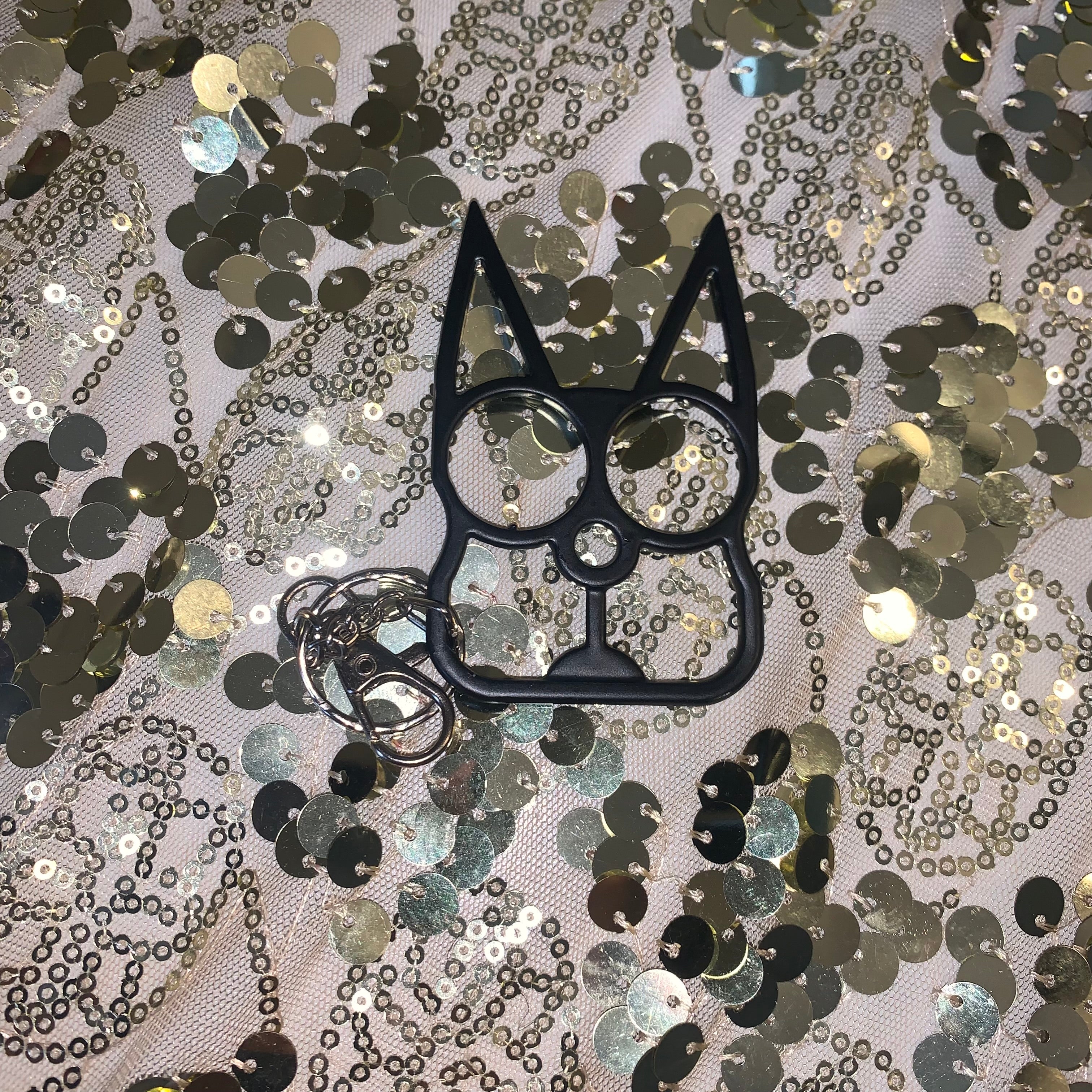 Basic Geometric Zinc Alloy Knuckles Keychain Emergency Window Breaker Self-defense Supplies